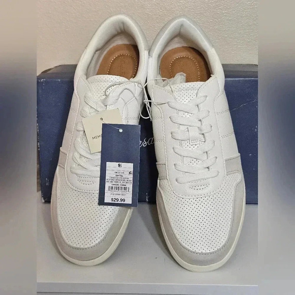 Universal Thread Hal Sneakers white n light gray lady's sizes - Picture 8 of 11